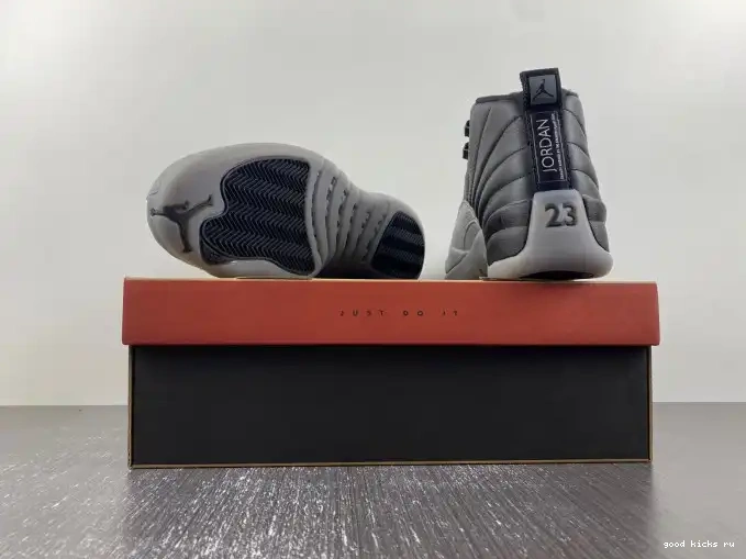 Wolf CT8013-019 Grey Jordan 12 Black Air 0613